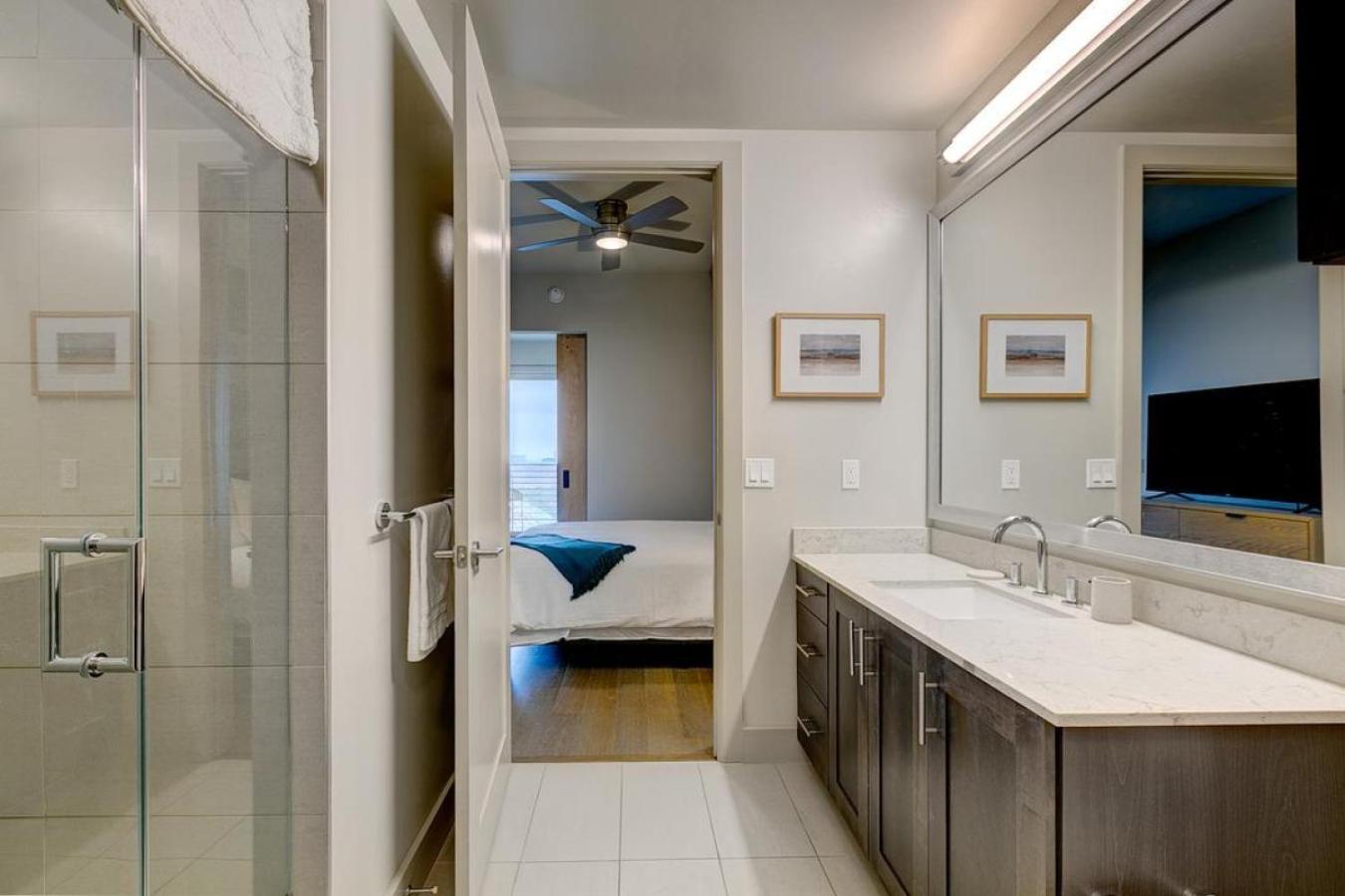 Landing - Modern Apartment With Amazing Amenities Dallas Luaran gambar